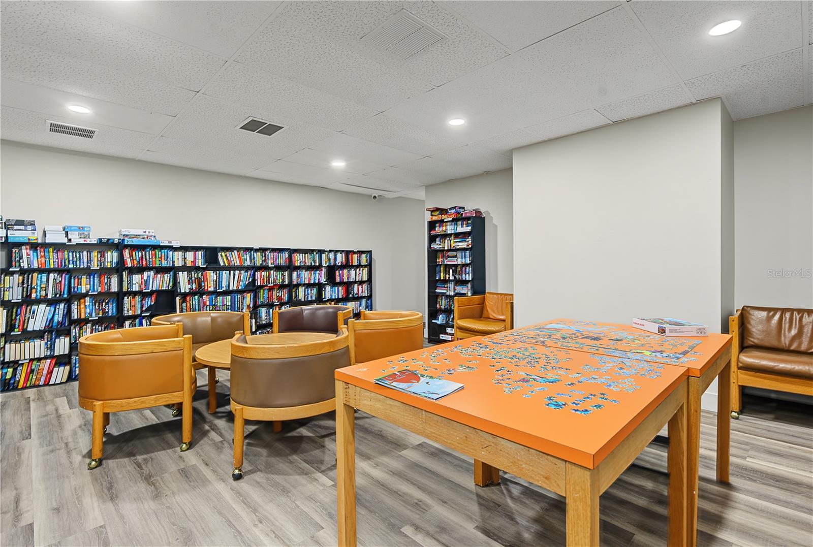 90 S HIGHLAND AVENUE, #1203, Tarpon Springs, FL 34689