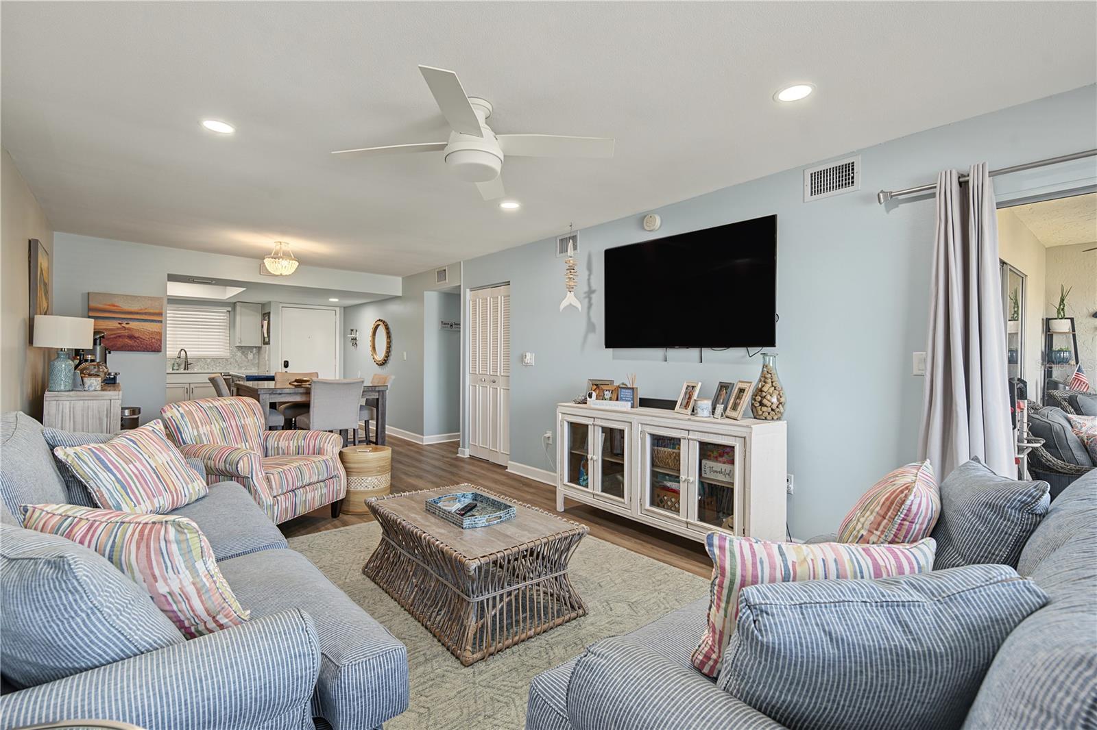 90 S HIGHLAND AVENUE, #1203, Tarpon Springs, FL 34689