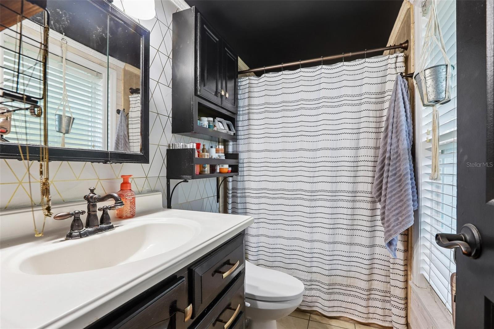 Primary En Suite Bathroom
