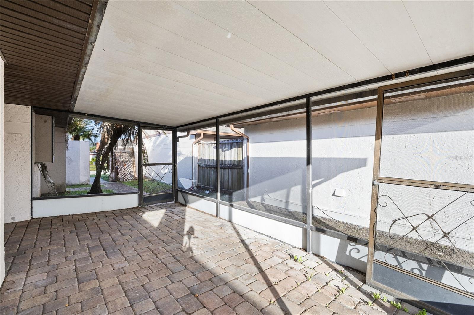 10842 VENICE CIRCLE, Tampa, FL 33635