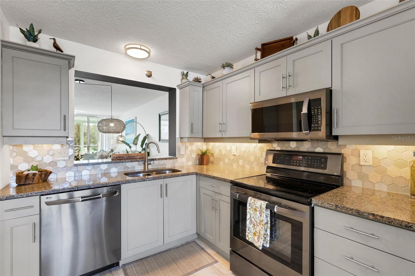 4460 FAIRWAYS BOULEVARD, #105, Bradenton, FL 34209