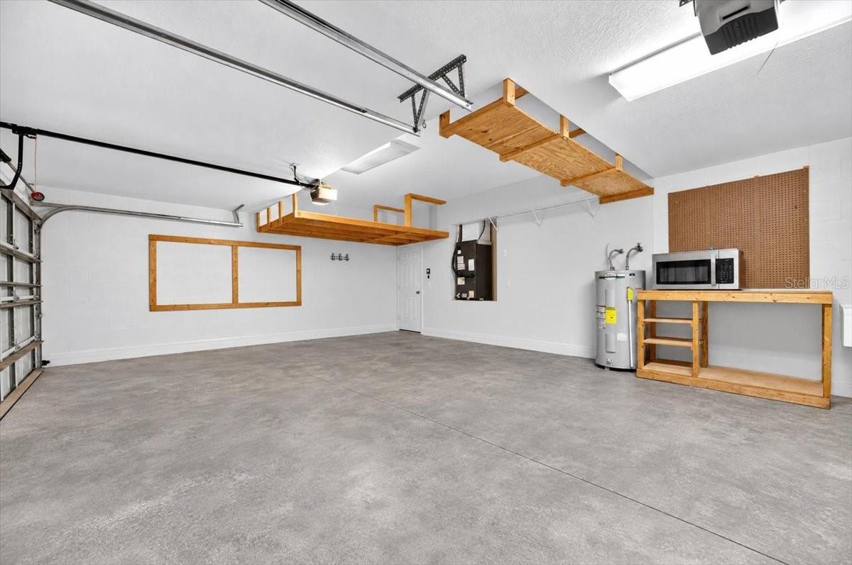 3 Car Garage