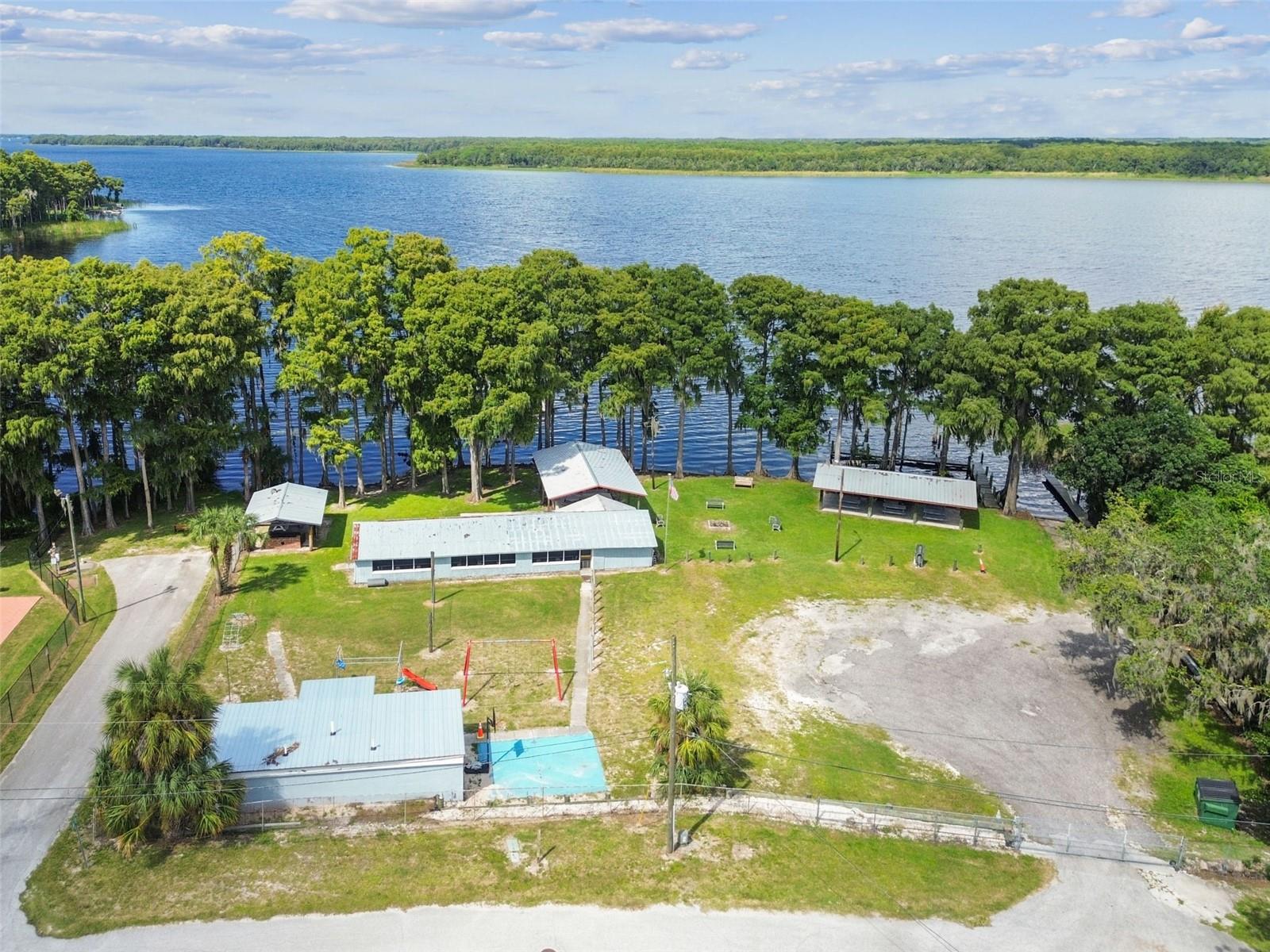 3554 OAK LAKE DRIVE, Palm Harbor, FL 34684