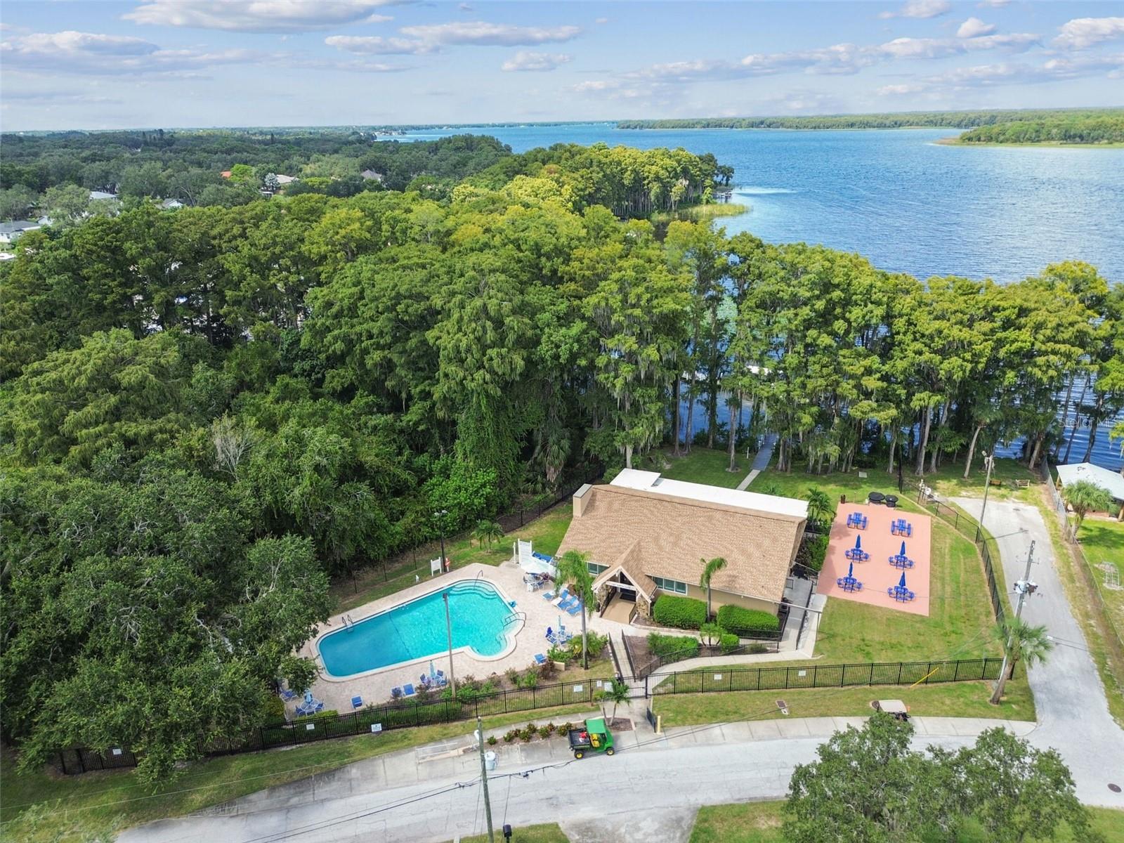 3554 OAK LAKE DRIVE, Palm Harbor, FL 34684