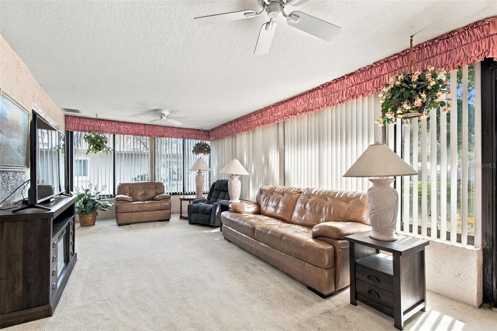 3554 OAK LAKE DRIVE, Palm Harbor, FL 34684
