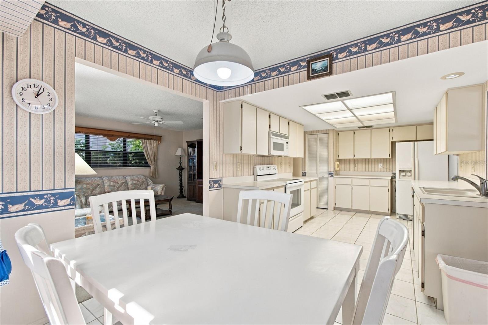 3554 OAK LAKE DRIVE, Palm Harbor, FL 34684