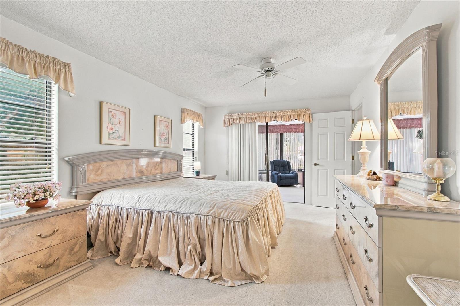 3554 OAK LAKE DRIVE, Palm Harbor, FL 34684