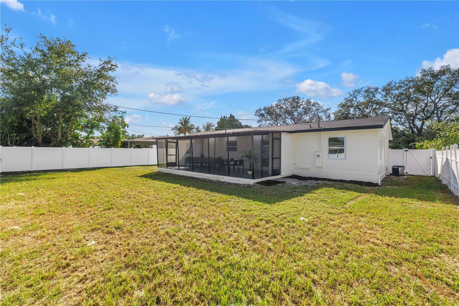 5201 62ND STREET N, St Petersburg, FL 33709