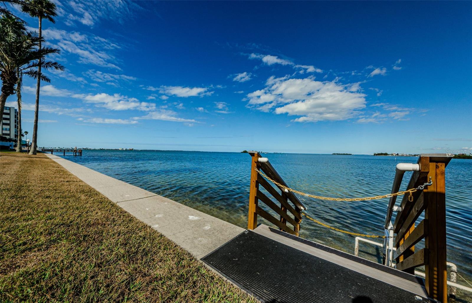 200 WOODETTE DRIVE, #401A, Dunedin, FL 34698