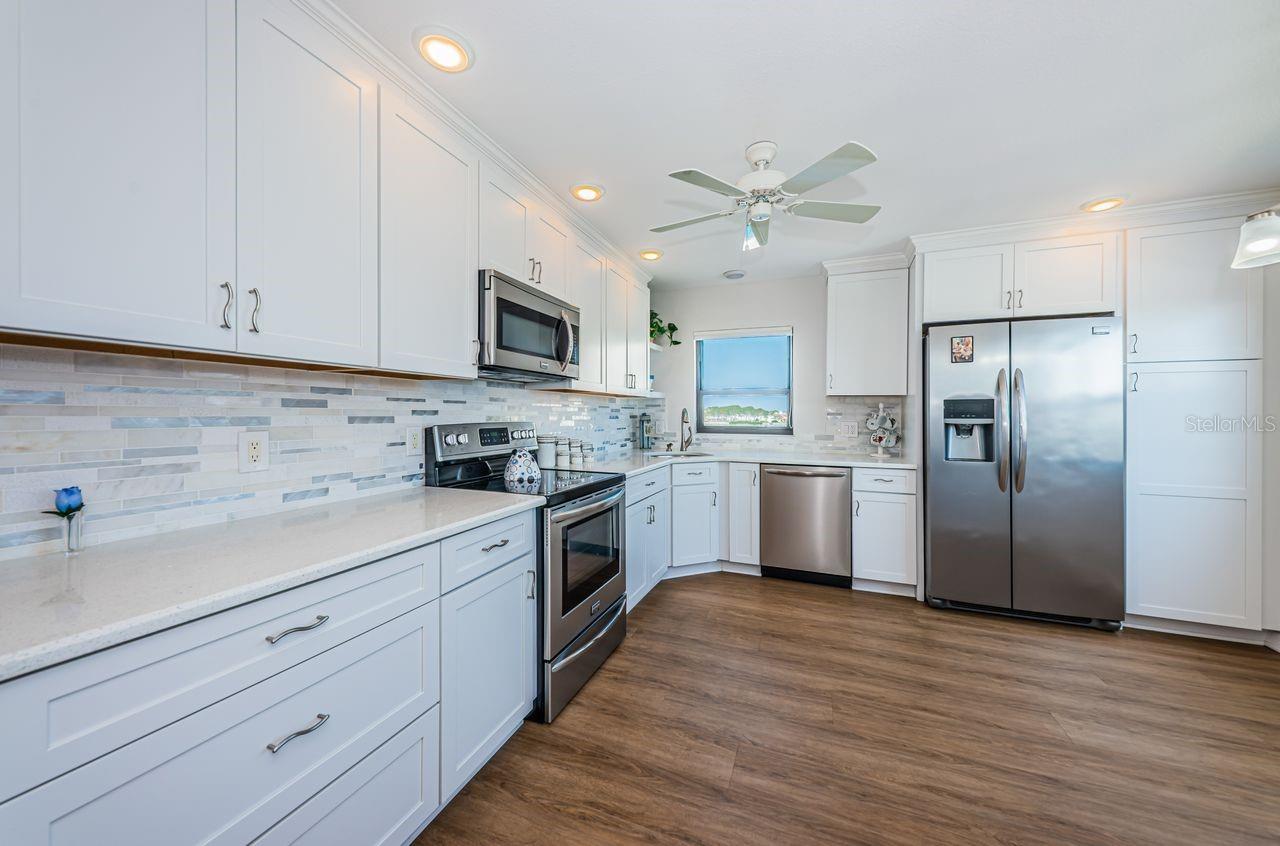 200 WOODETTE DRIVE, #401A, Dunedin, FL 34698