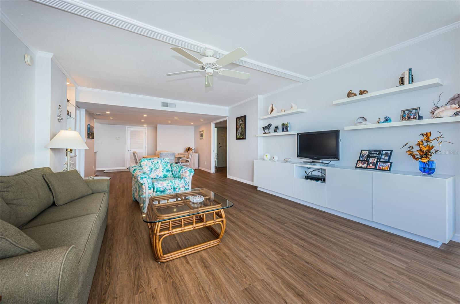 200 WOODETTE DRIVE, #401A, Dunedin, FL 34698