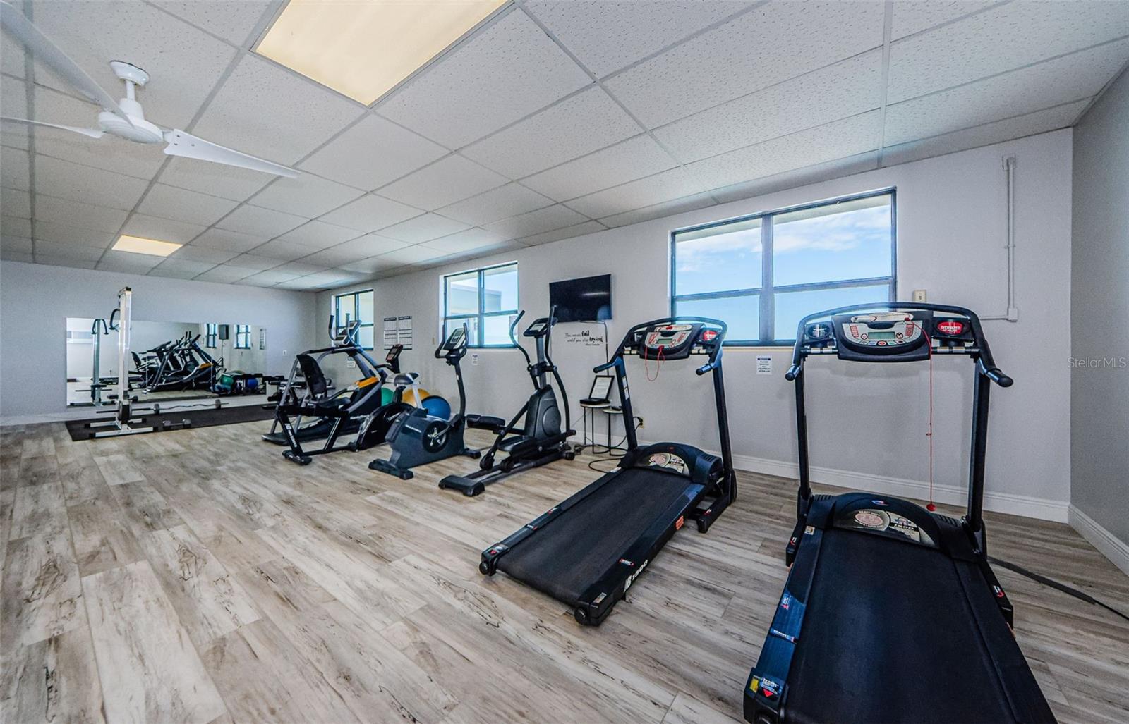 200 WOODETTE DRIVE, #401A, Dunedin, FL 34698