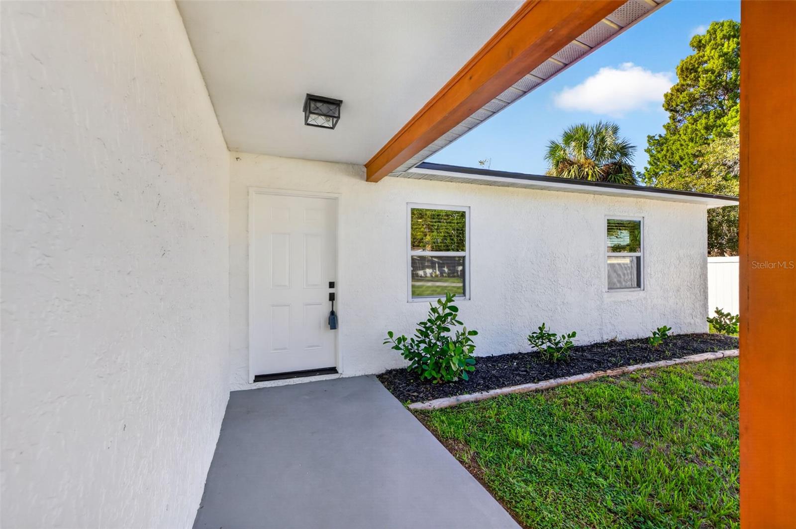 Step inside to updated flooring, fresh finishes, and an open living space. Step inside to updated flooring, fresh finishes, and an open living space.