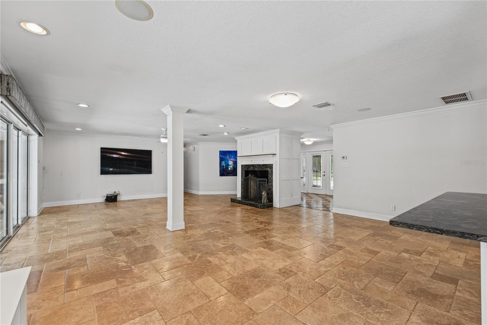 Great room (5)