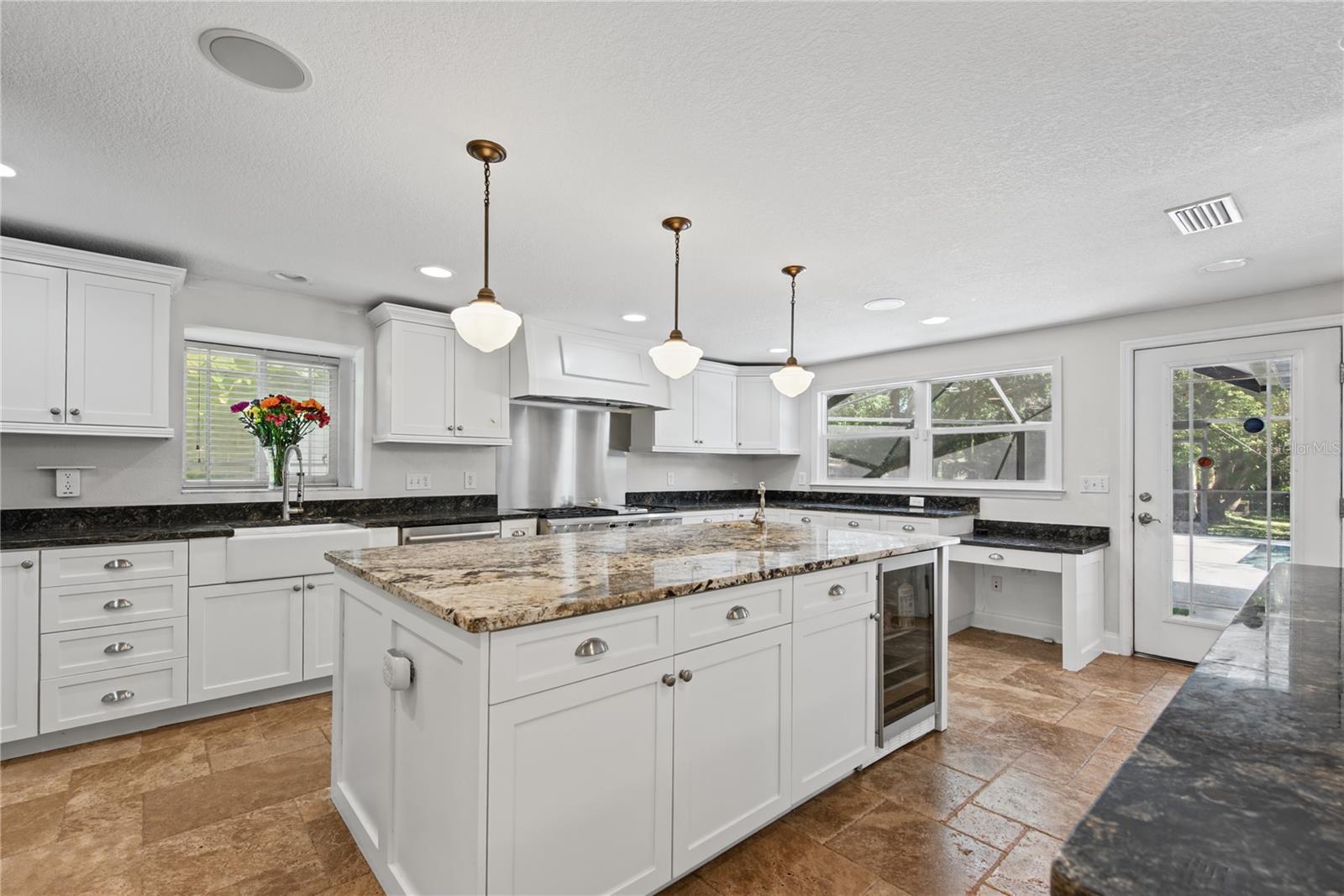 Kitchen (2)
