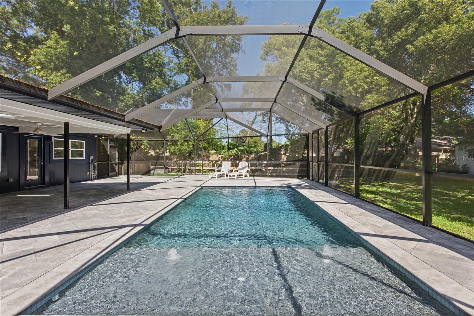 Pool deck (2)