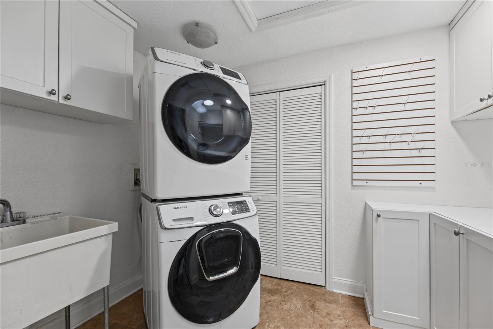 Laundry room (1)