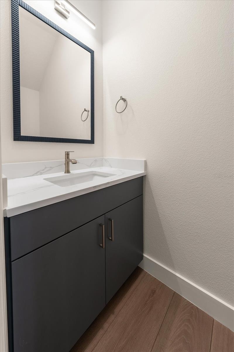 295 7TH STREET S, St Petersburg, FL 33701