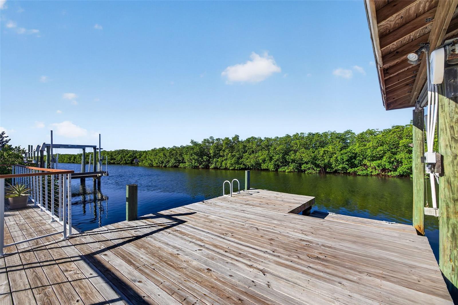 4606 BAY CREST DRIVE, Tampa, FL 33615