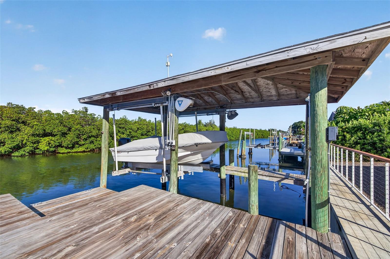 4606 BAY CREST DRIVE, Tampa, FL 33615