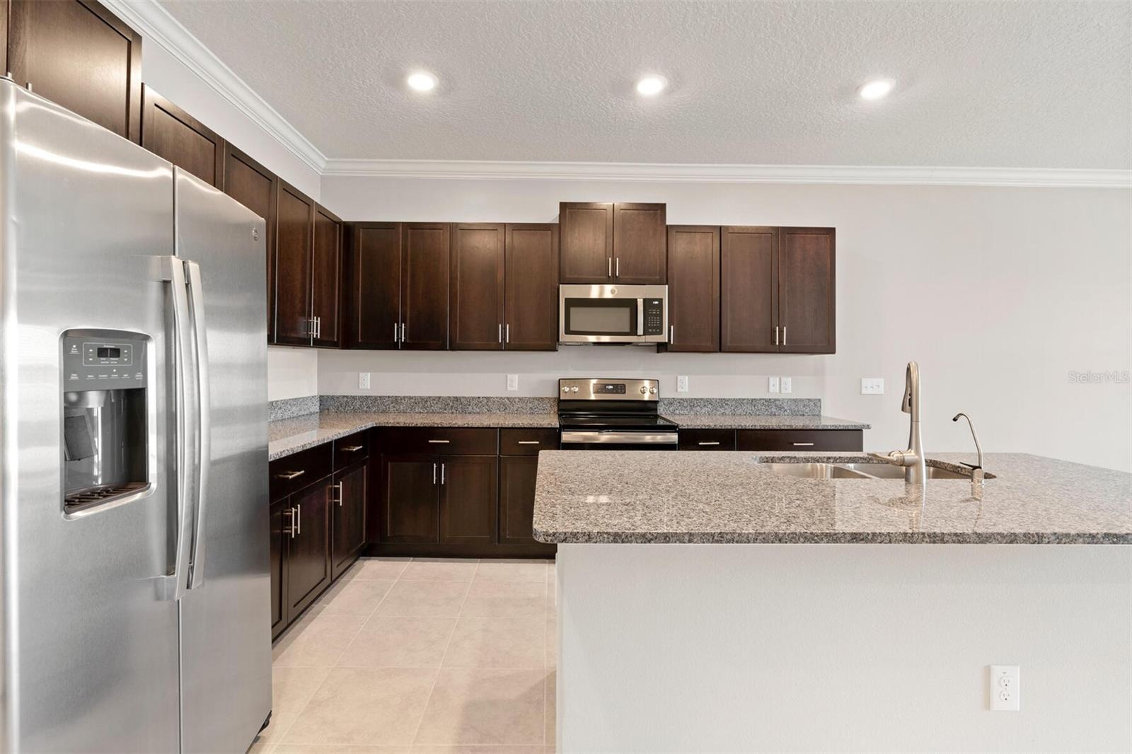 31989 BLUE PASSING LOOP, Wesley Chapel, FL 33545