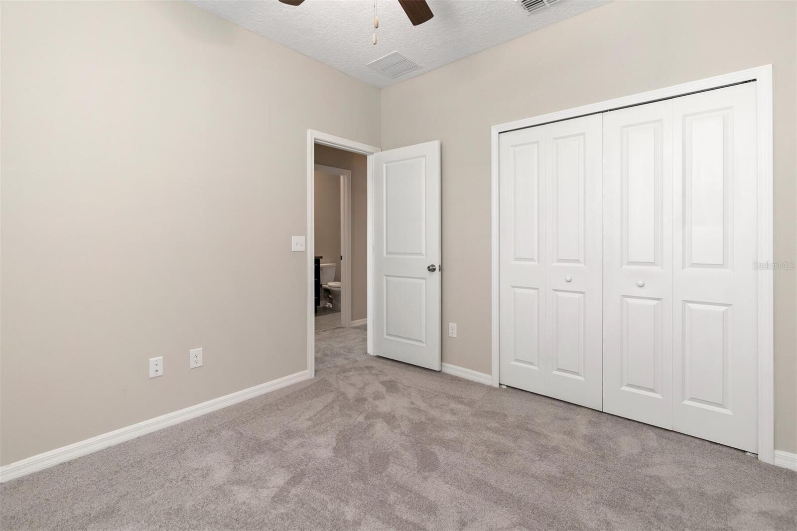 31989 BLUE PASSING LOOP, Wesley Chapel, FL 33545
