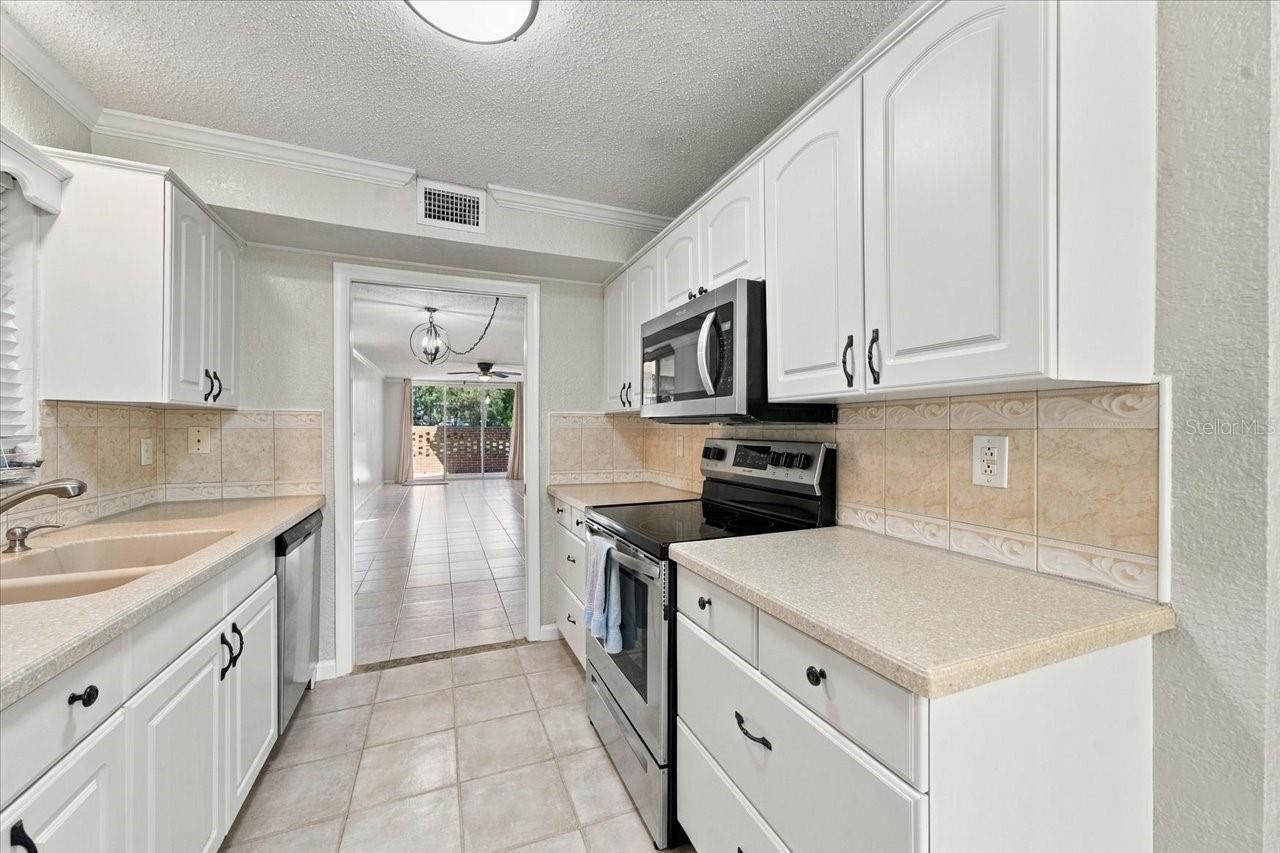 1001 PEARCE DRIVE, #111, Clearwater, FL 33764