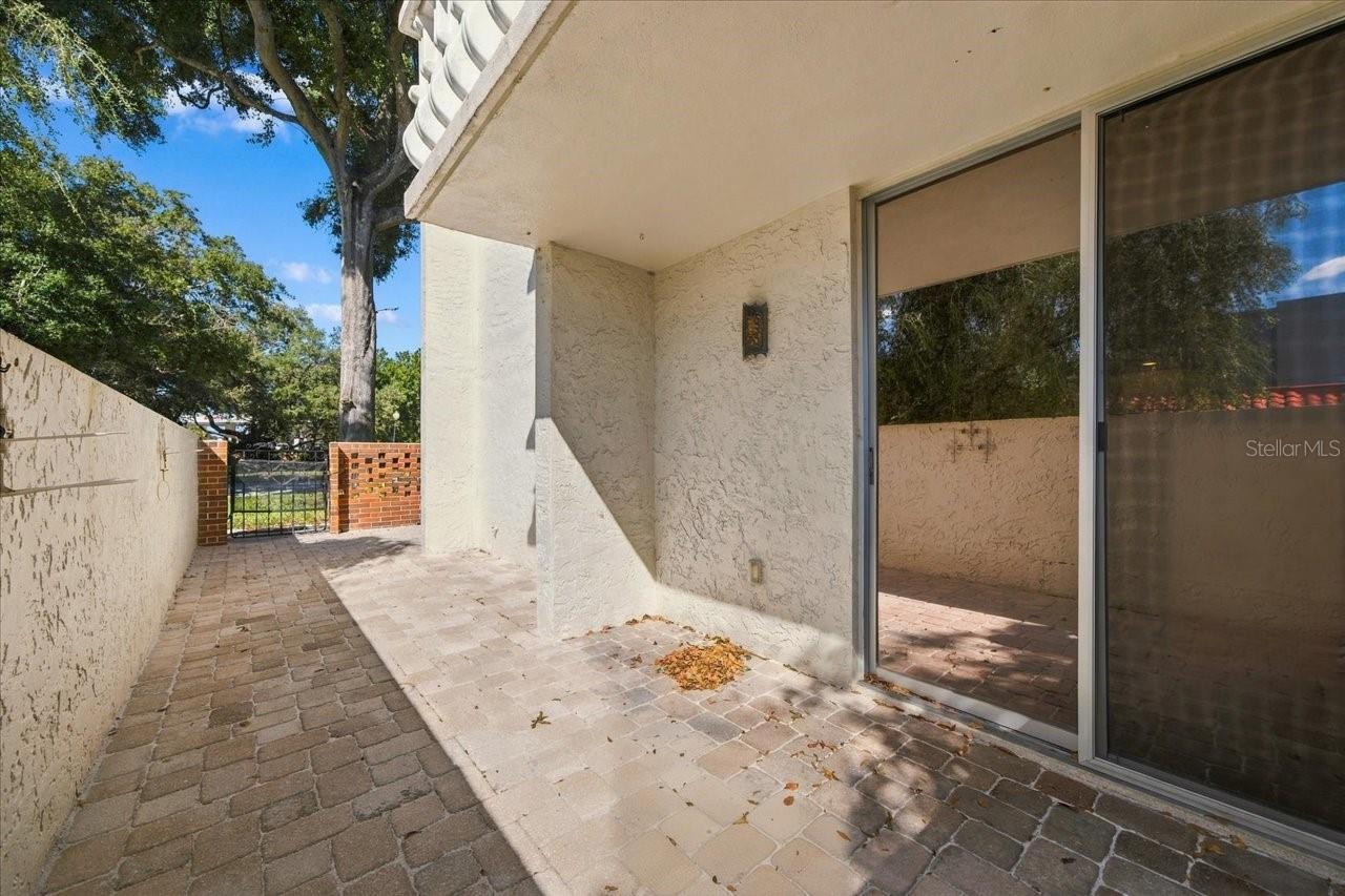 1001 PEARCE DRIVE, #111, Clearwater, FL 33764