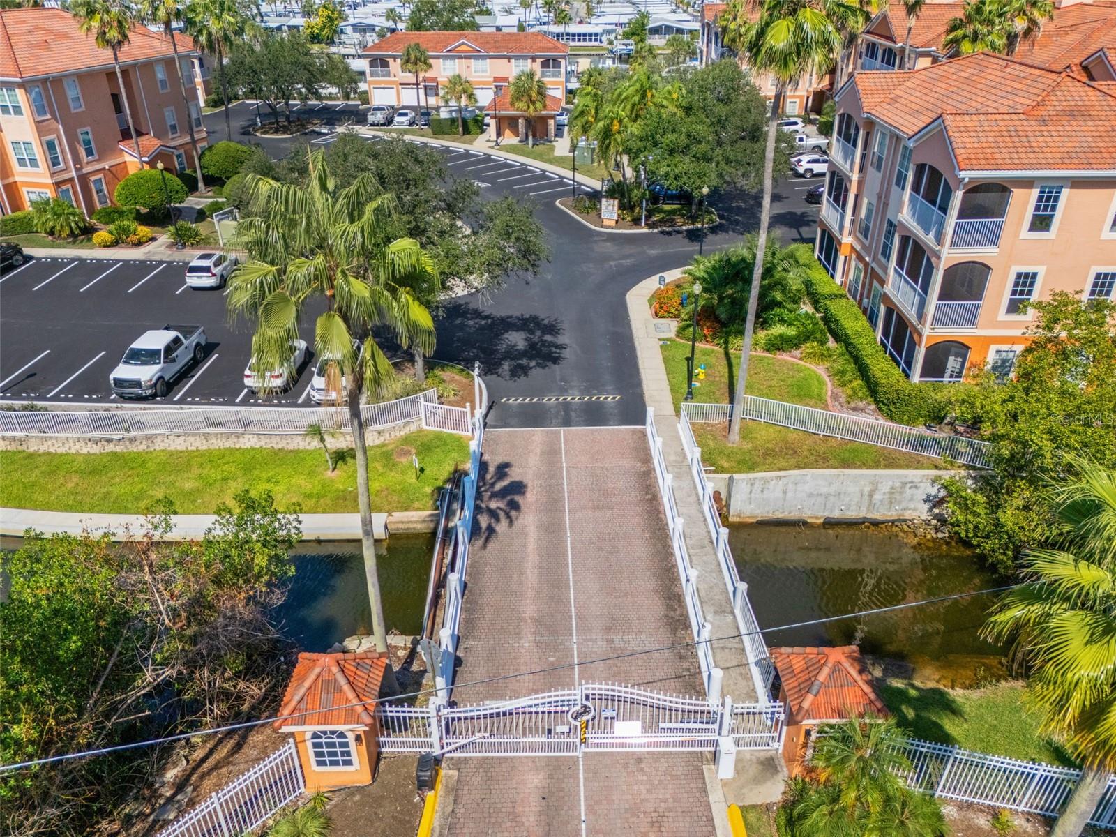 5000 CULBREATH KEY WAY, #1-319, Tampa, FL 33611