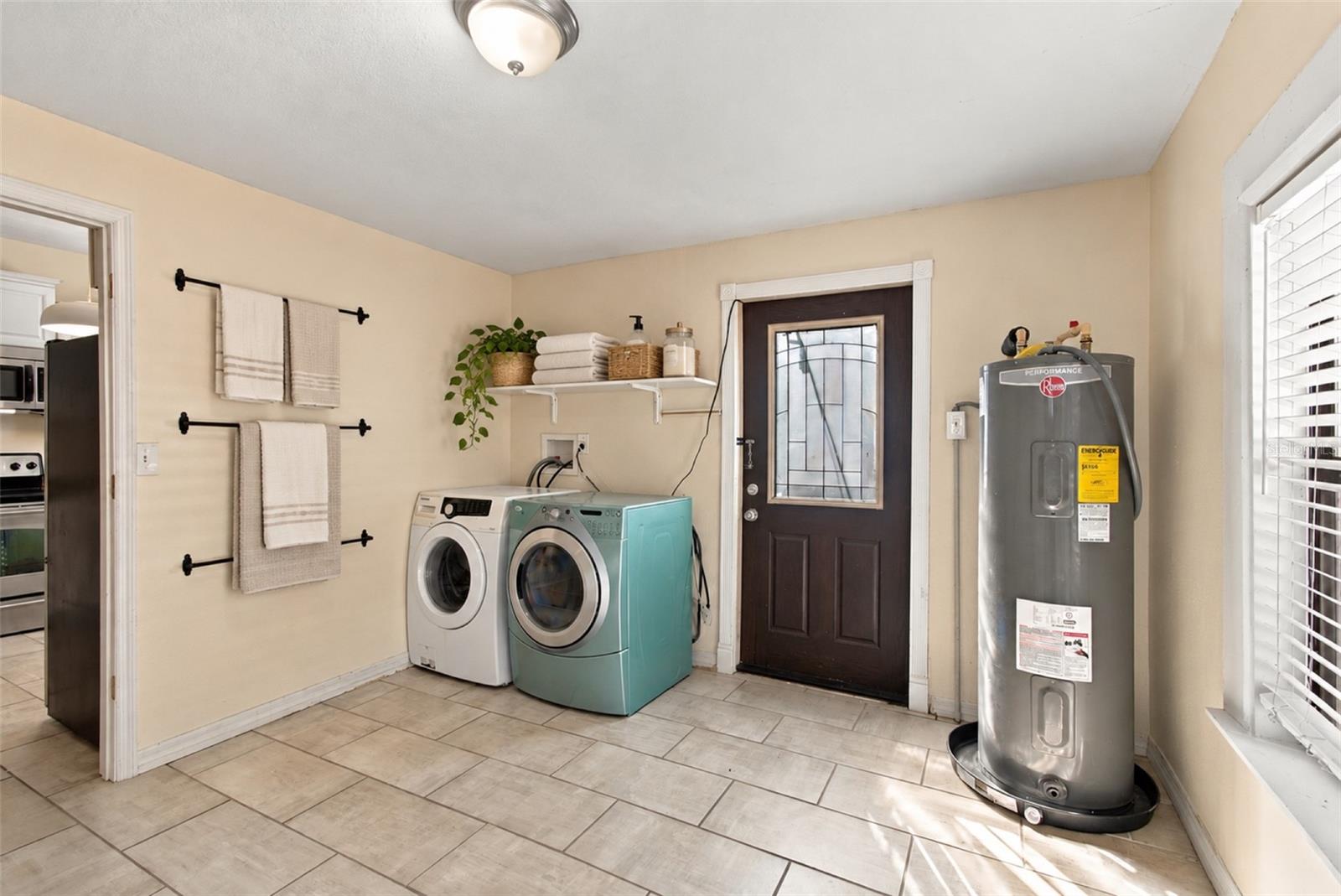 805 E OSBORNE AVENUE, Tampa, FL 33603