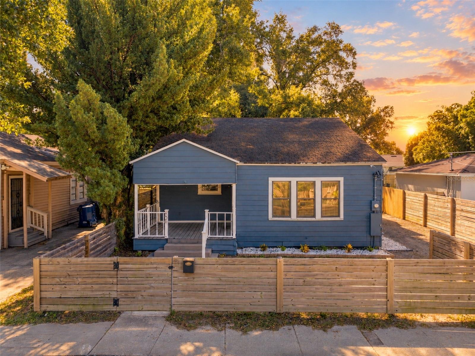 805 E OSBORNE AVENUE, Tampa, FL 33603
