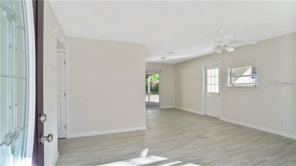 7201 N 10TH STREET, Tampa, FL 33604