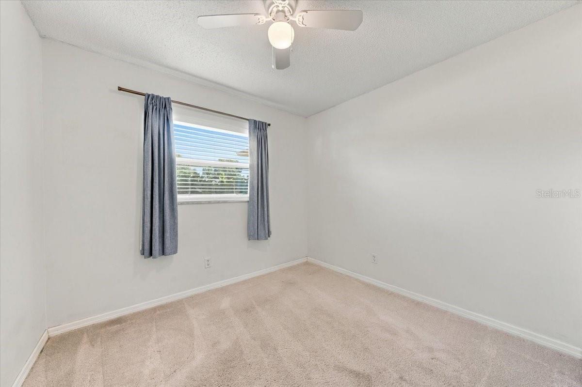 Guest bedroom