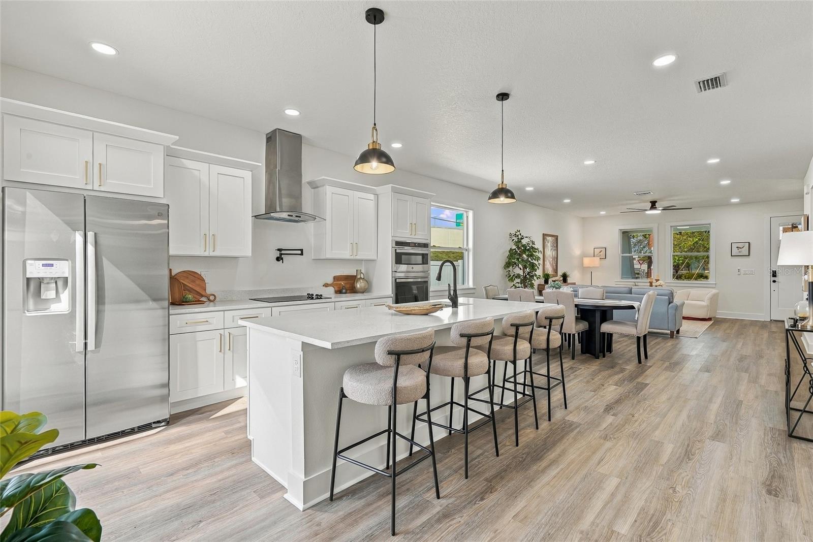 801 E GIDDENS AVENUE, Tampa, FL 33603