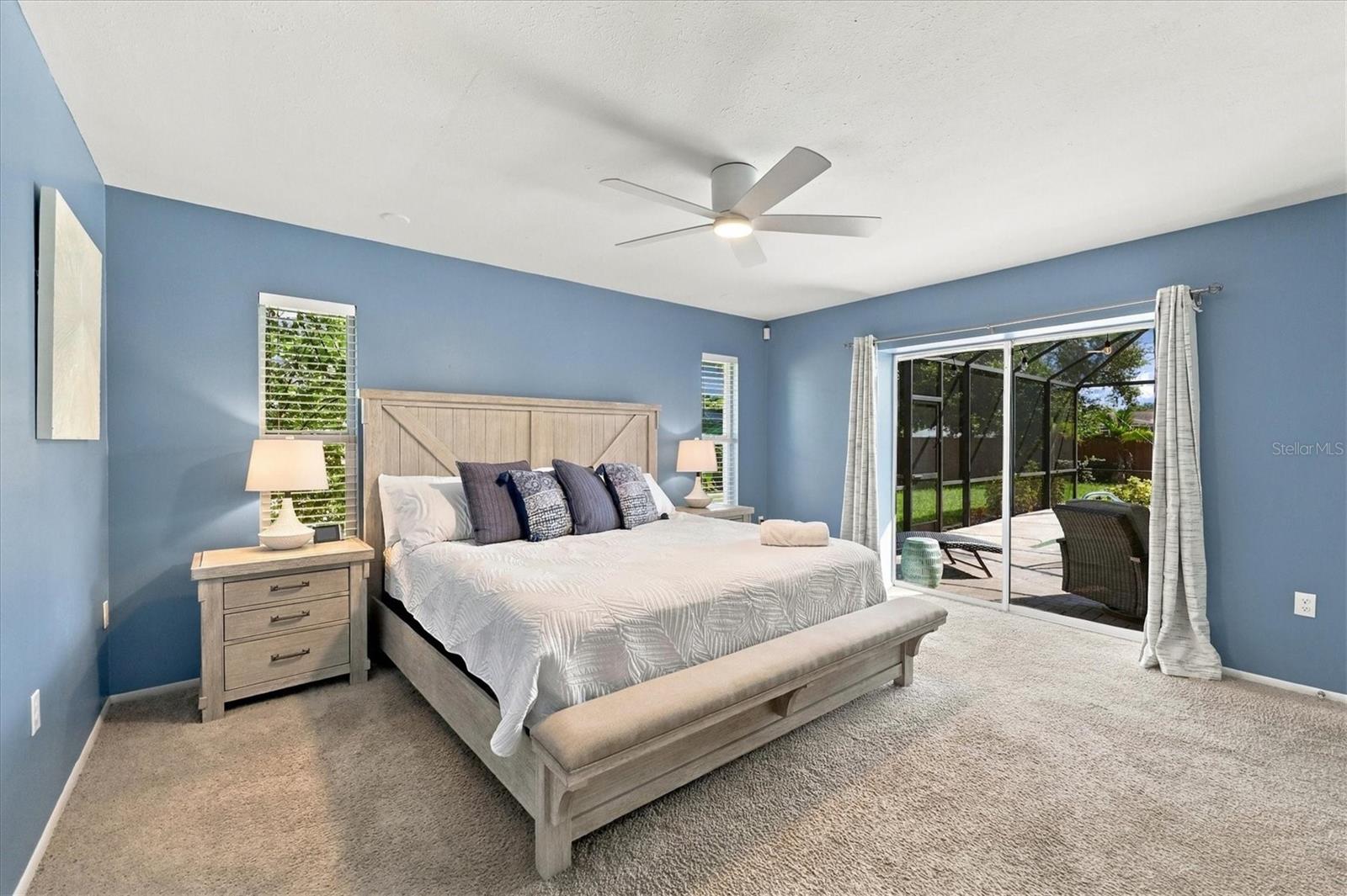 438 WHITFIELD AVENUE, Sarasota, FL 34243