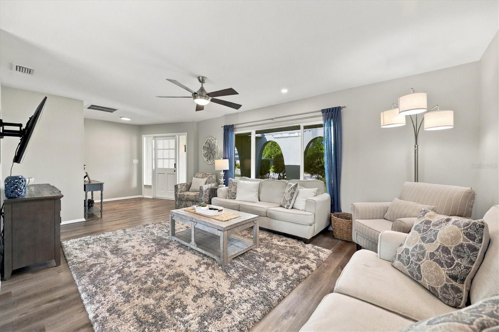 438 WHITFIELD AVENUE, Sarasota, FL 34243
