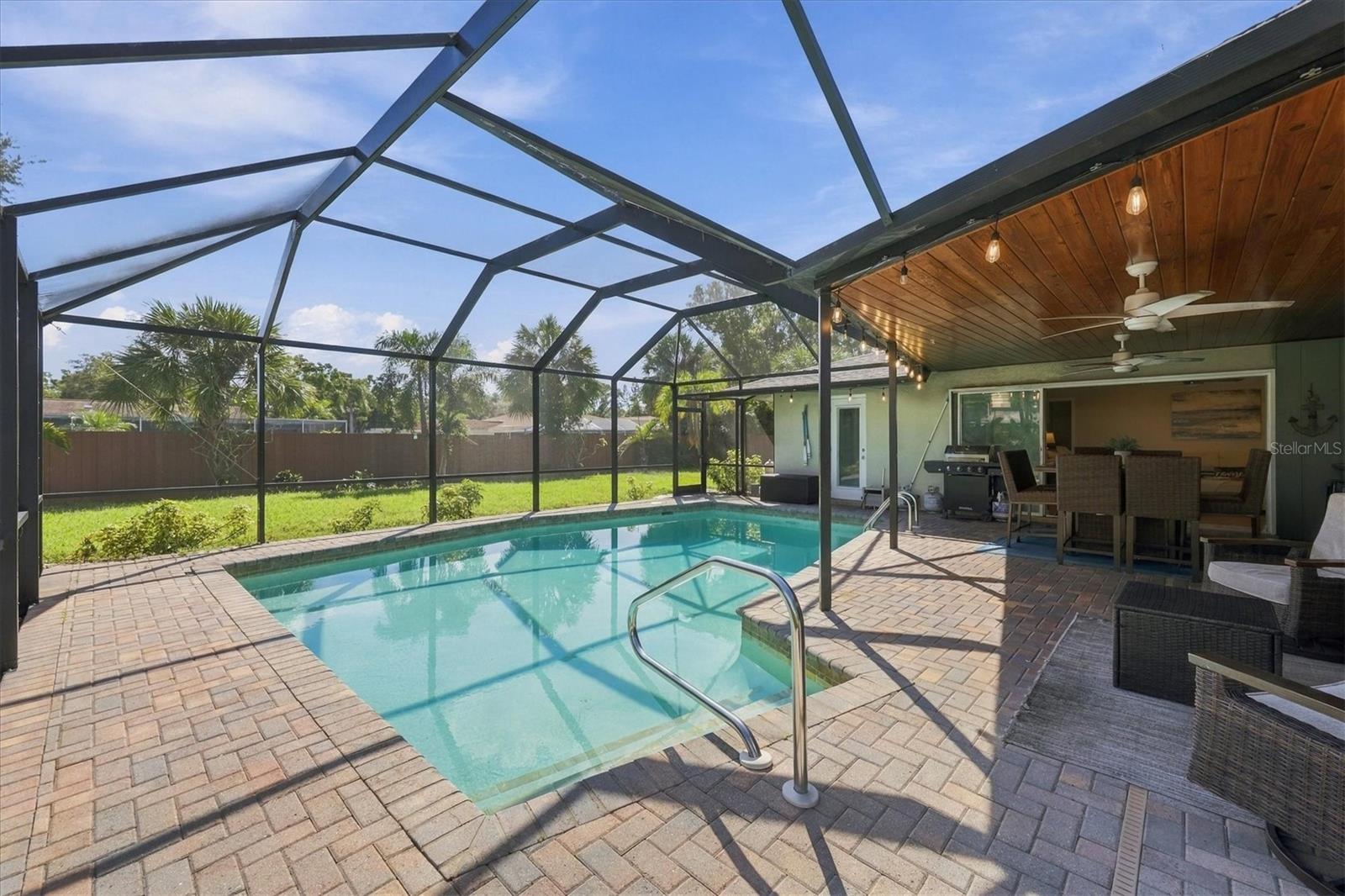 438 WHITFIELD AVENUE, Sarasota, FL 34243 438 WHITFIELD AVENUE, Sarasota, FL 34243