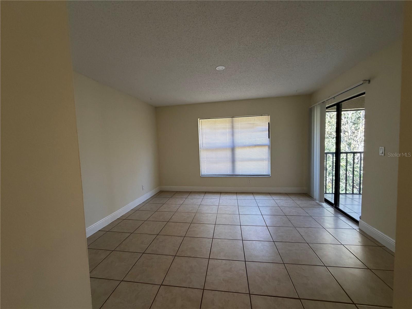 7840 NIAGARA AVENUE, #325, Tampa, FL 33617