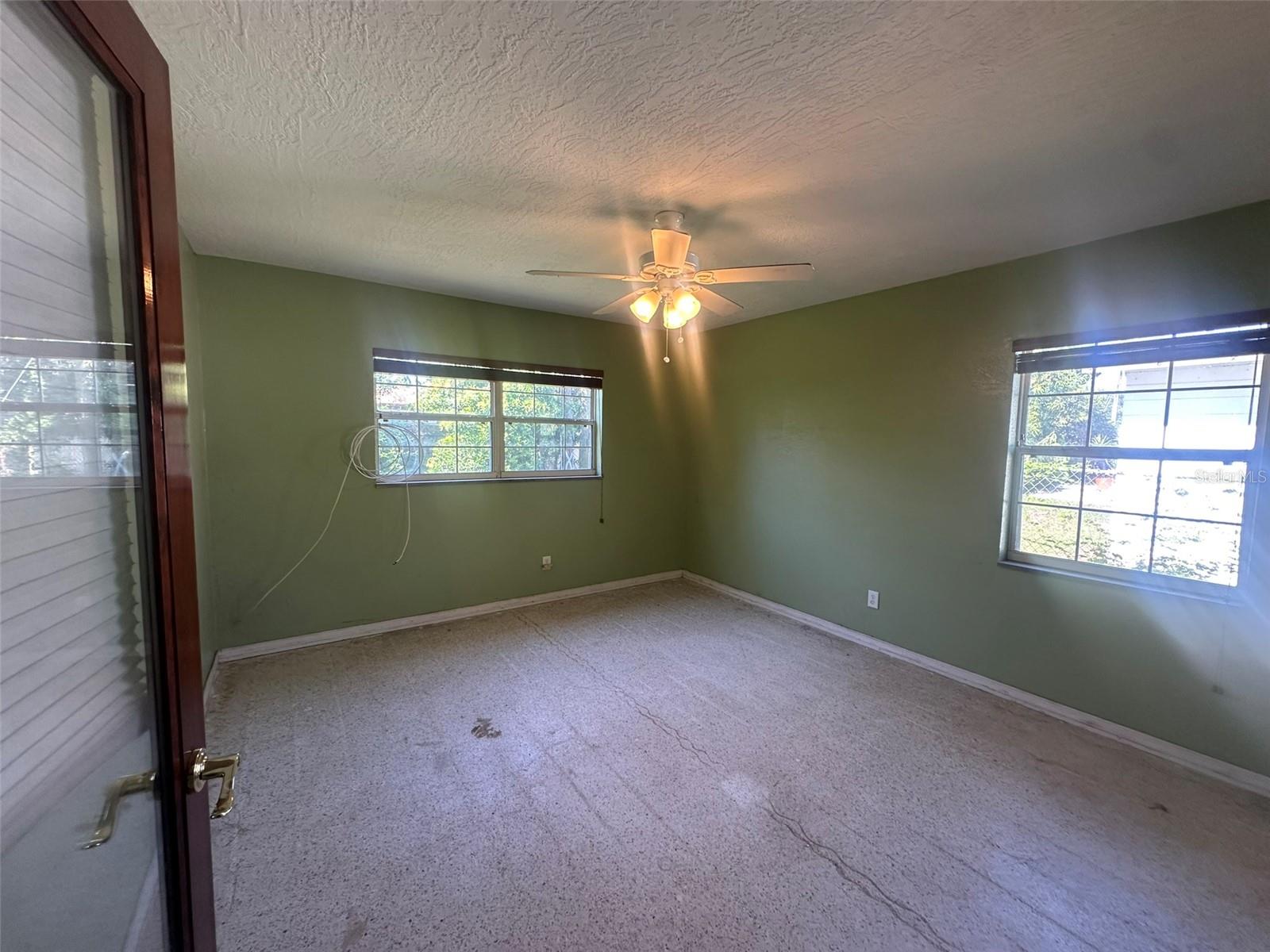 4133 NARVAREZ WAY S, St Petersburg, FL 33712