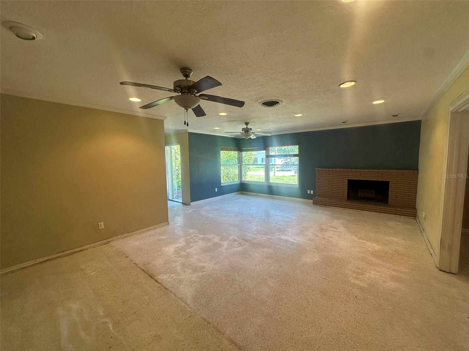 4133 NARVAREZ WAY S, St Petersburg, FL 33712 4133 NARVAREZ WAY S, St Petersburg, FL 33712