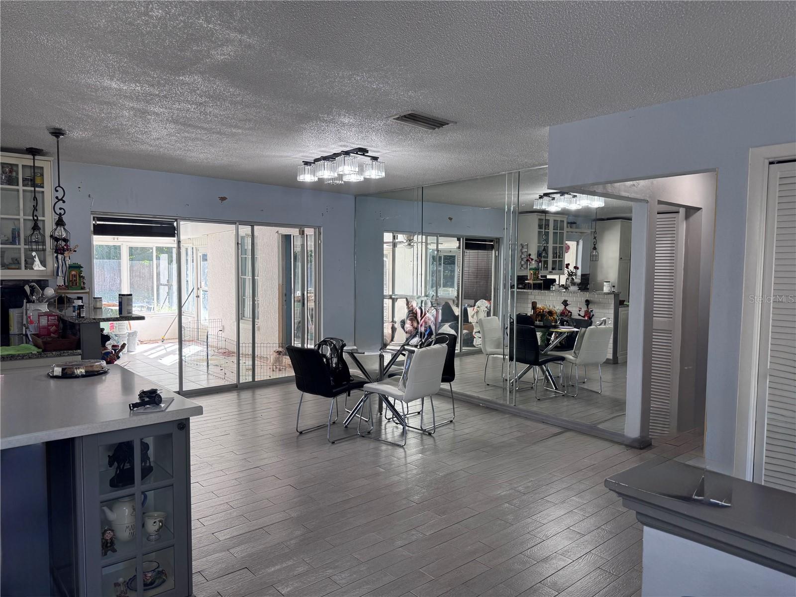 8205 N FREMONT AVENUE, Tampa, FL 33604