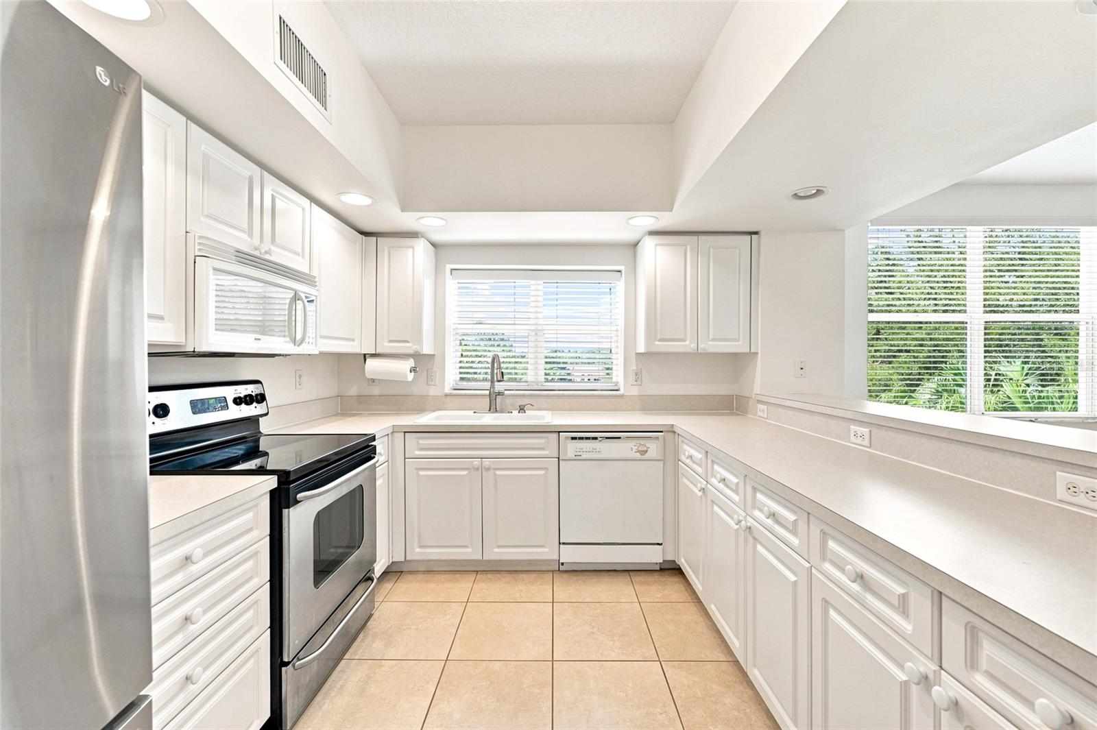 1200 COUNTRY CLUB DRIVE, #4201, Largo, FL 33771