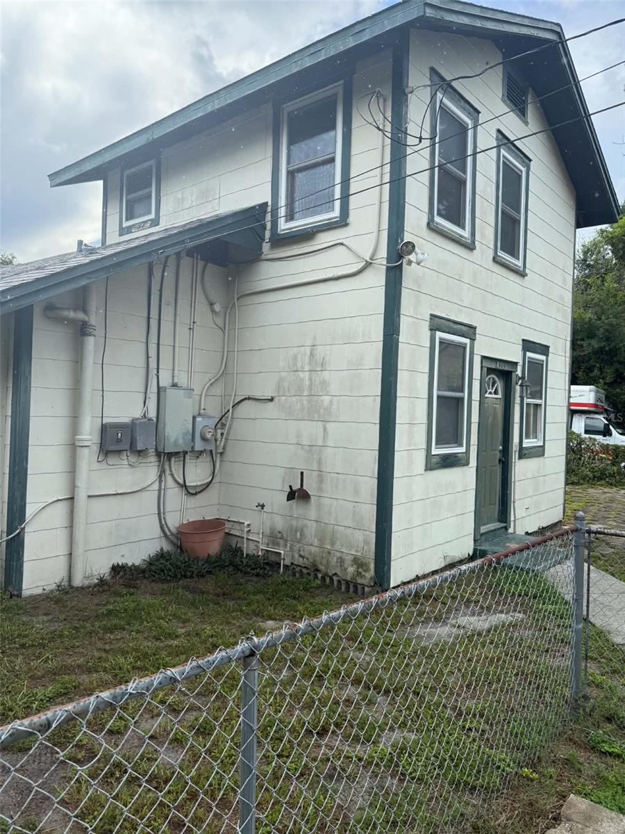 2313 QUINCY STREET S, St Petersburg, FL 33711