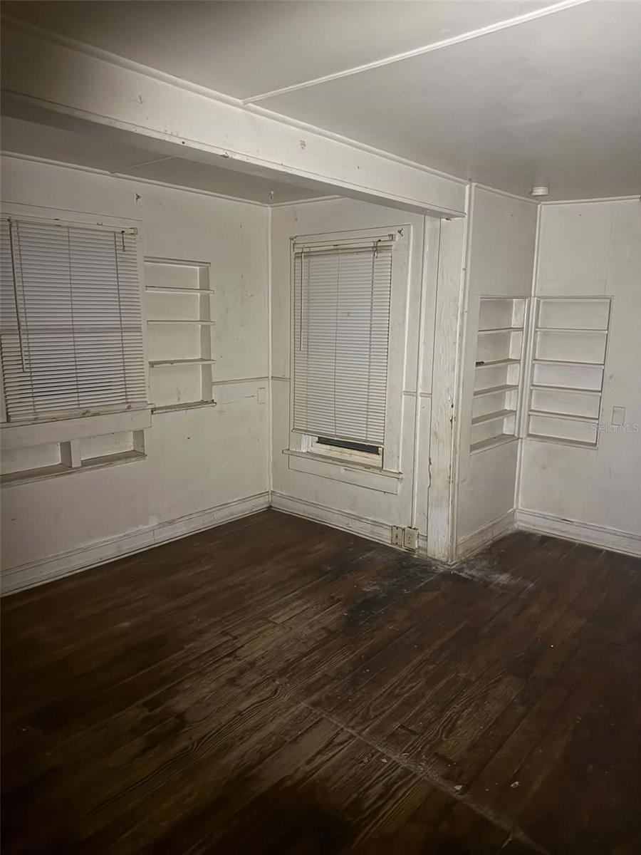 2313 QUINCY STREET S, St Petersburg, FL 33711