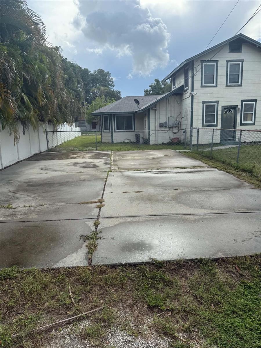 2313 QUINCY STREET S, St Petersburg, FL 33711