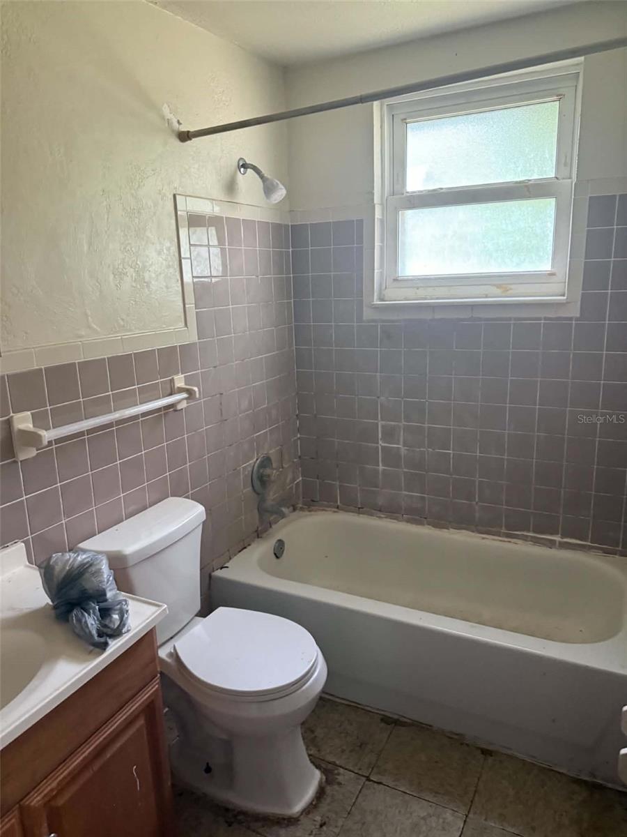 2313 QUINCY STREET S, St Petersburg, FL 33711
