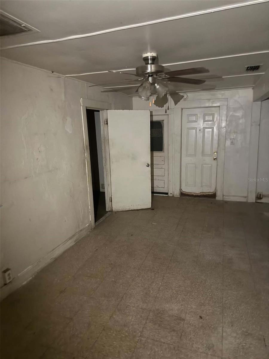 2313 QUINCY STREET S, St Petersburg, FL 33711