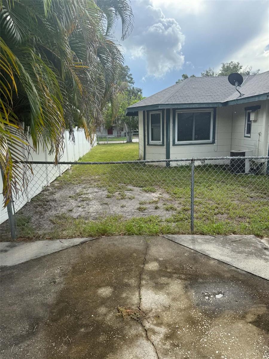 2313 QUINCY STREET S, St Petersburg, FL 33711