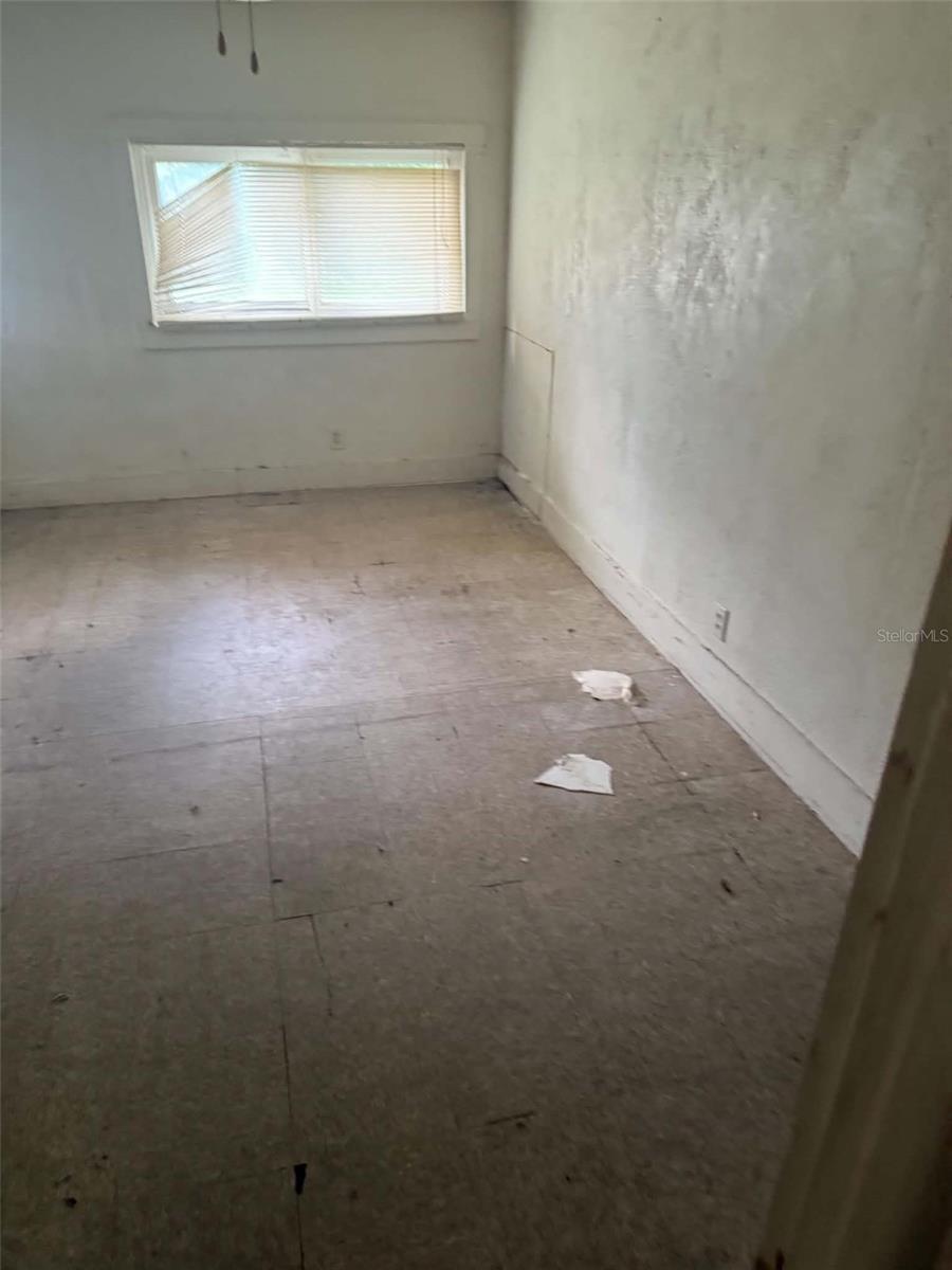 2313 QUINCY STREET S, St Petersburg, FL 33711