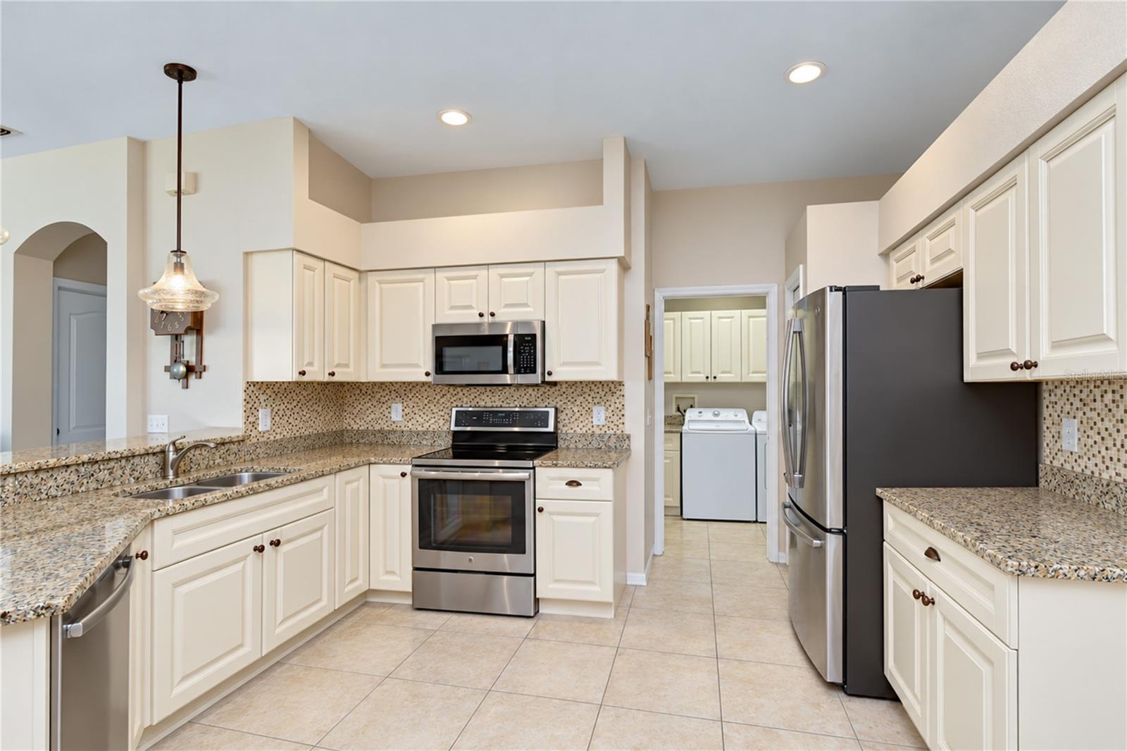 2623 EAGLE GREENS DRIVE, Plant City, FL 33566